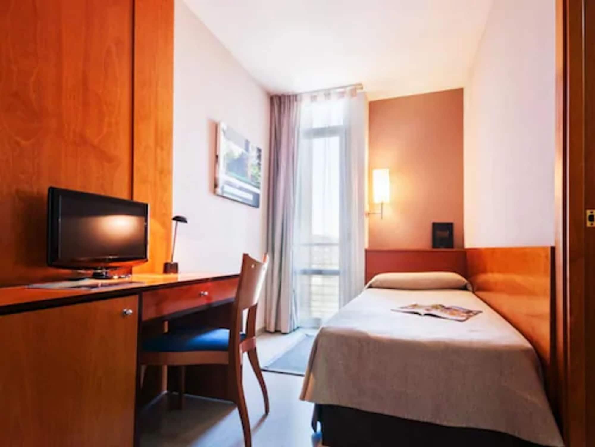 Hotel Granollers Exterior photo