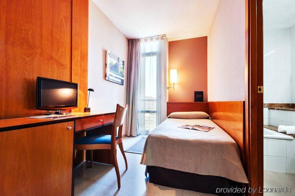 Hotel Granollers Exterior photo